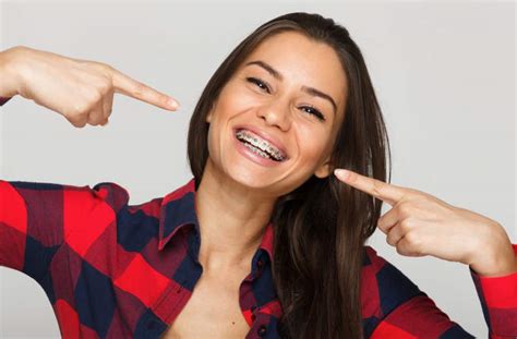 The Role of Retainers in Maintaining the Results of Magic Smile Braces